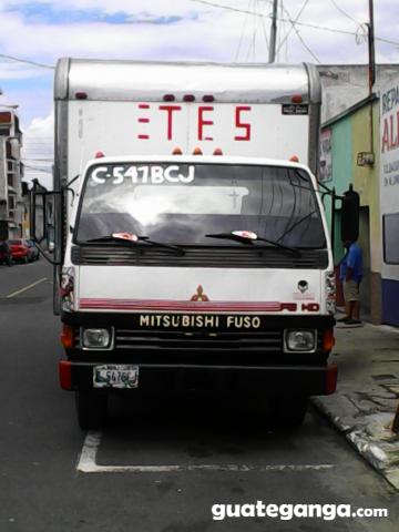 vendo camioon nitido marca mitsubishi fuso  - Imagen 1