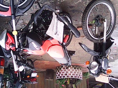 Vendo 2 bonitas motos una suzuki ts 185 2001  - Imagen 2