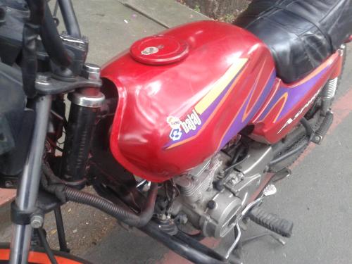 Ganga Jovenes Vendo Moto Bajaj 110 Roja Con F - Imagen 2