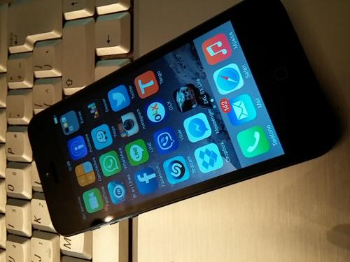 Vendo Iphone 5 de 16GB  Color: Black  Empresa - Imagen 1