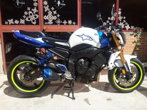 Vendo Moto Yamaha YZFR1 Nitida Tel: 4264 - Imagen 2