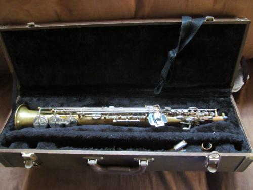 Vendo precioso saxofón soprano lindo sonido - Imagen 1