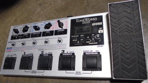 vendo pedales de distorcion rocktek y digitec - Imagen 1