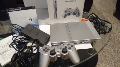 GANGA PlayStation 2 Slim color gris nítido  - Imagen 1