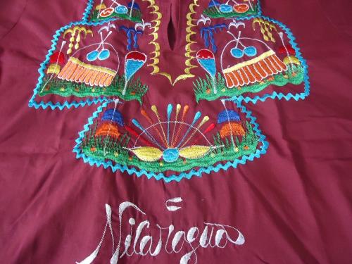 Bonitas camisas de tela tipicas de Nicaragua - Imagen 3