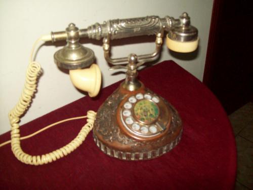 teléfono antiguo base de cobredisco de bron - Imagen 1