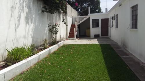 Casa de 1 nivel en sector B1 San Cristobal c - Imagen 2