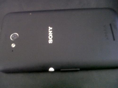 Cambio Tengo un Sony Xperia 4G es un celular  - Imagen 3