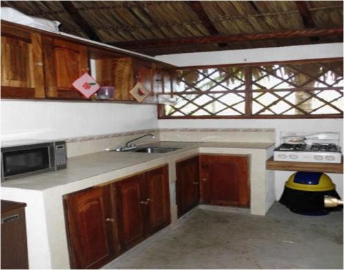 Vendo una bonita casa en Monterrico  Área v - Imagen 2