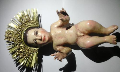 imagen religiosa niño Dios talla en madera - Imagen 1