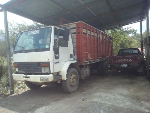 vendo camión For Cargo modelo 1992 retrancad - Imagen 2