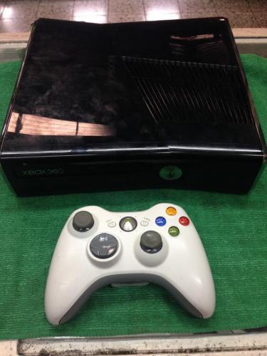 Xbox 360 Slim  chipeado para lt 30  Q1550 No - Imagen 1