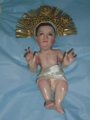 Niño Dios talla en madera encarnado medid - Imagen 2