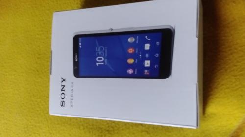  GANGA    Vendo Sony Xperia E4  en caja - Imagen 1