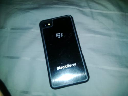 Vendo Blackberry Z10 en excelente estado col - Imagen 2