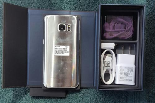 Vendo Samsung Galaxy s7 flat silver Titanium  - Imagen 2