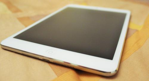iPad mini silver MODELO 1432 16gb excelente - Imagen 1