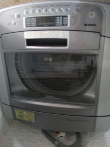 Vendo lavadora LG nuevicima modelo Turbo Dr - Imagen 3