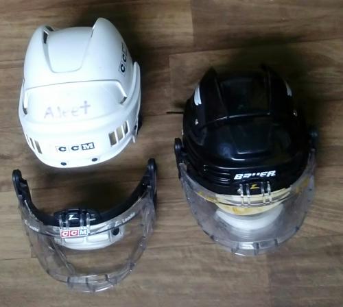 2 cascos hockey 1 color blanco marca ccm tal - Imagen 2