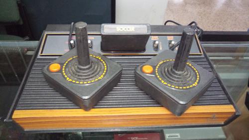 Vendo Atari 2600 en óptimas condiciones co - Imagen 1