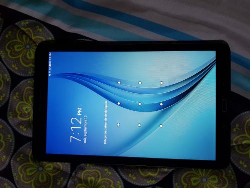Vendo Tablet Samsung Galaxy tab E de 10