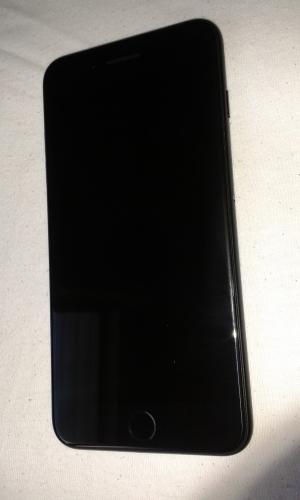 Vendo iPhone 7 plus Black (mate) de 32GB de  - Imagen 1