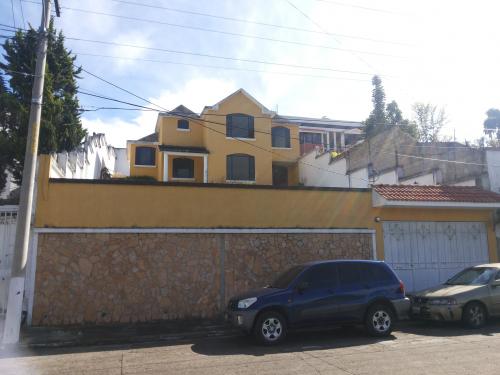 Casa en San Cristóbal en exclusivo sector A - Imagen 2