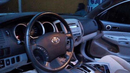 Vendo pick up Toyota Tacoma Prerunner SRS mo - Imagen 3