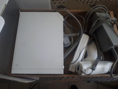 Vendo Wii color blanco chipiado dos controle - Imagen 1