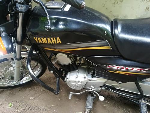 Vendo moto yamaha crux 2014 en buen estado pa - Imagen 3