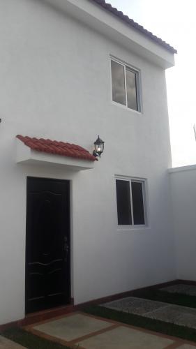 Preciosa casa a la venta en Balcones San Cri - Imagen 1