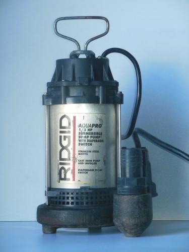 Vendo bomba de agua sumergible Ridgid 85992  - Imagen 1