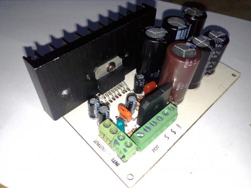 Amplificador de audio mono 100 watts de poten - Imagen 1