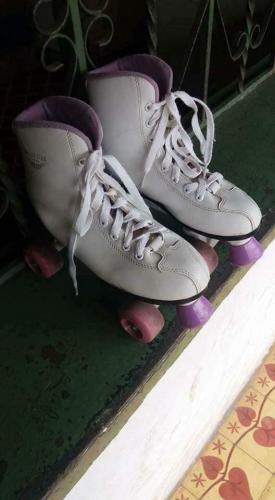 Vendo en Retalhuleu patines para chicas size - Imagen 1