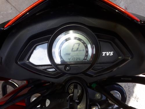Vendo Moto Tvs 125 modelo 2018 4103 km rec - Imagen 3