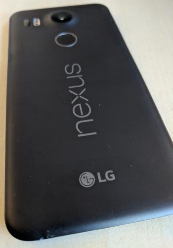 Nexus 5x de 32 gb liberado telefono americano - Imagen 2