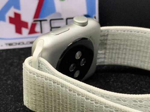 Apple Watch Series 3 Nike Edition 42 mm Semin - Imagen 3