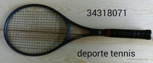 Una raqueta de tenis Black mx Dunlop con es - Imagen 3
