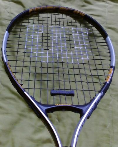 Vendo raqueta de tenis marca Wilson Federer25 - Imagen 3