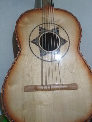 Vendo guitarron de Paracho Michoac�n México - Imagen 1