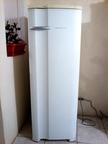 Refrigeradora de 11 pies excelente estado Q80 - Imagen 2