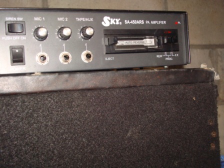 Vendo 1 amplificador para parlantes 12vy 110 - Imagen 1