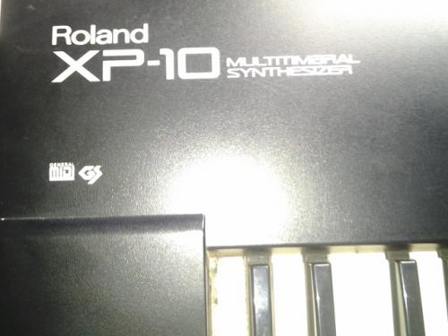 vendo o cambio ROLAND XP10 SINTETIZADOR MULT - Imagen 1