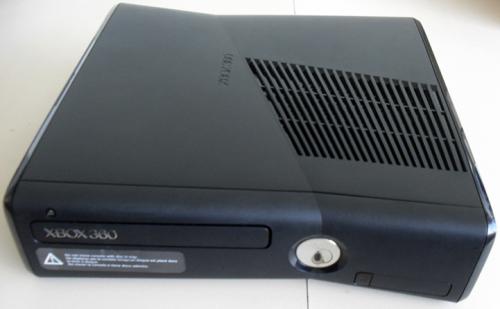 Xbox 360 Slim con Chip LT+30 Como Nuevo 5 - Imagen 2