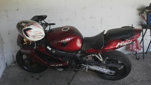 moto vendo ninja Kawasaki modelo 98 motor 9 - Imagen 2