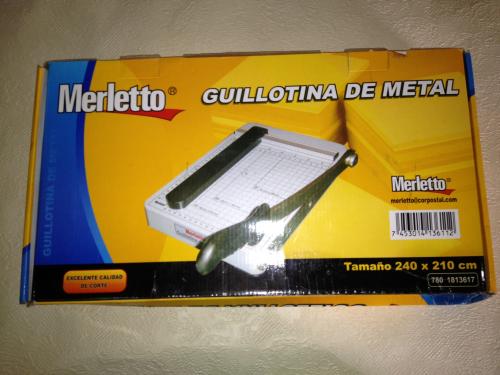 guillotina para cortar papel marca merletto  - Imagen 1