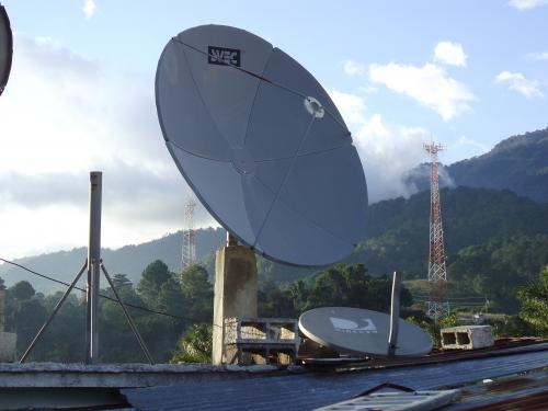 Vendo antena satelital de banda C diametro d - Imagen 1