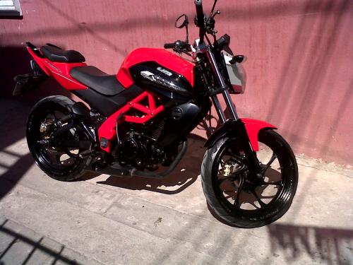 Buenas tardes vendo moto UM 180 modelo 2012 n - Imagen 2