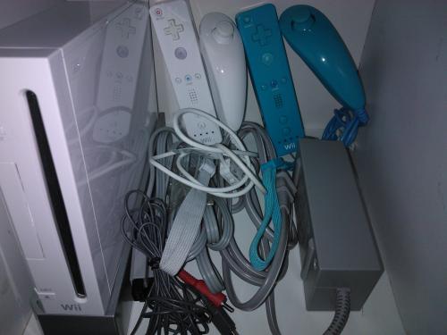  Wii blanco con todos sus cables dos control - Imagen 3