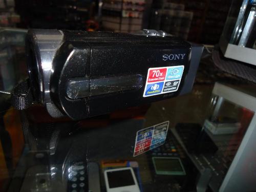 Vendo Camara Sony Handycam DCRSX22 70x exten - Imagen 1
